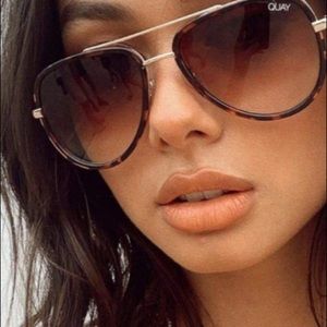 NEW Quay ALL IN tortoise Sunnies